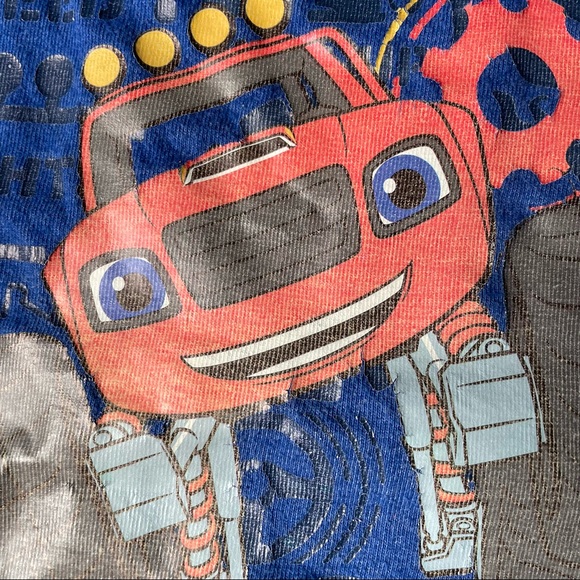 Four 2T long sleeved vehicle tops - Picture 10 of 13